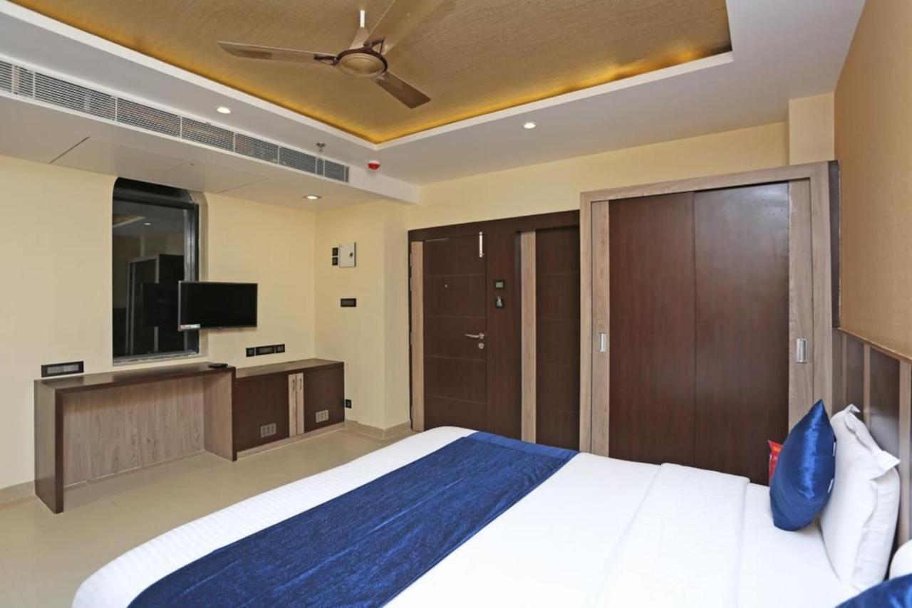 Hotel Golden Orchid 布巴内什瓦尔 外观 照片