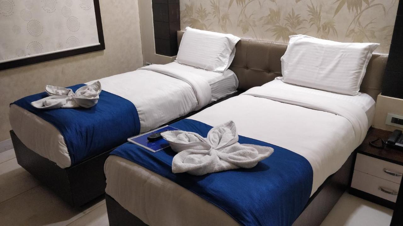 Hotel Golden Orchid 布巴内什瓦尔 外观 照片